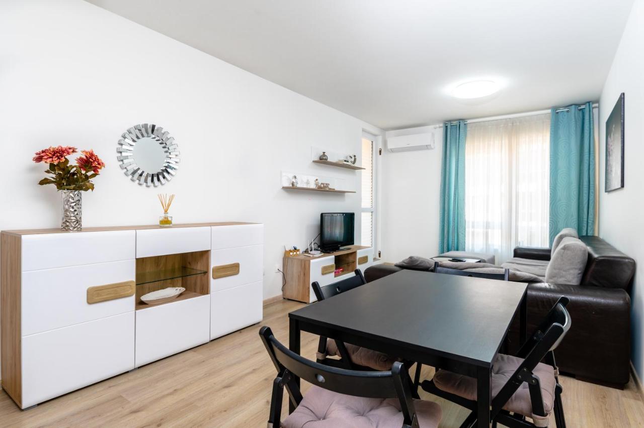 Cozy And Functional Business One-bedroom Apartment *